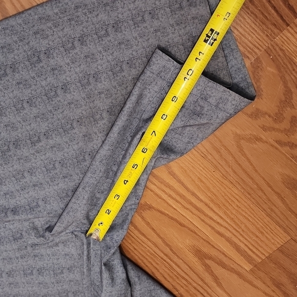 Travis Mathew shorts size 34 - Picture 5 of 9